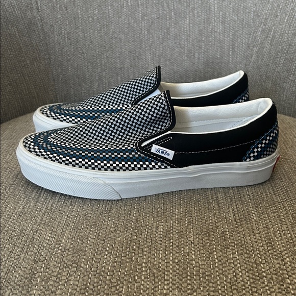 Vans Classic Slip-On Checkerboard Sneakers - Picture 2 of 8